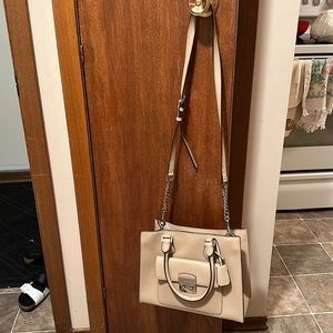 Kors shoulder bag. Barely used. Beige color.